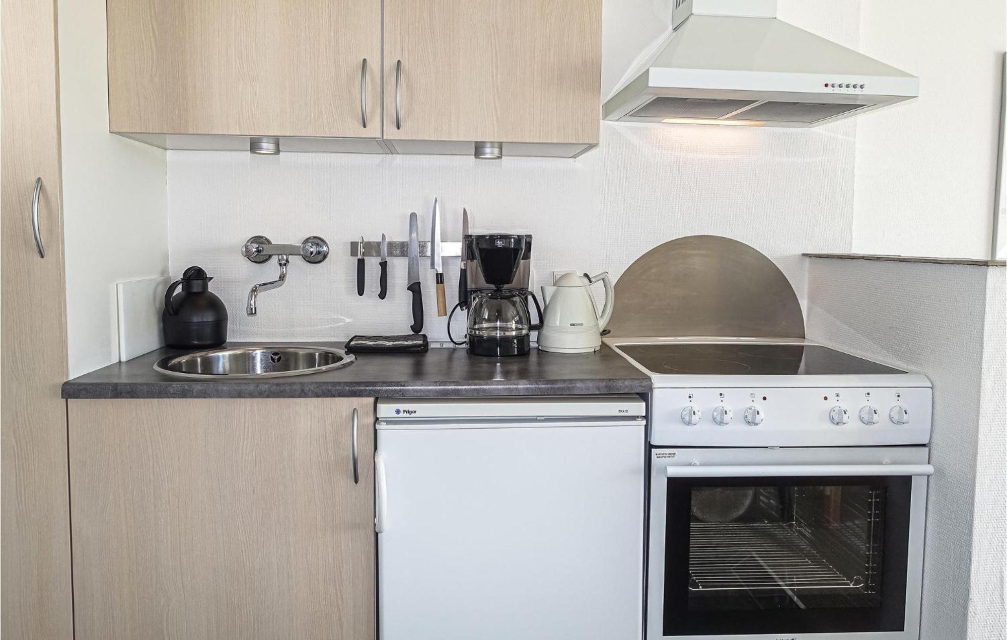 Nice Apartment In Allinge With House Sea View Buitenkant foto